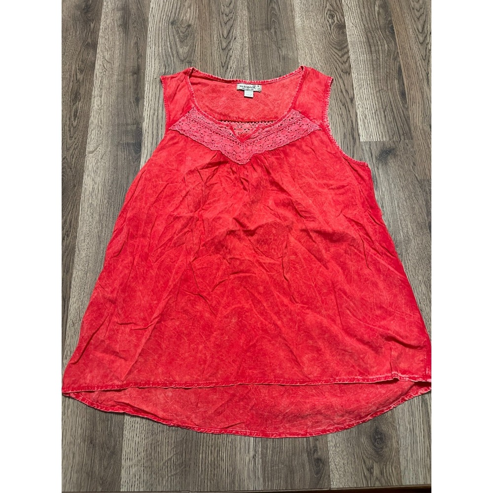Live & Let Live Tank Top, Women's Size Small, Red, Sleeveless